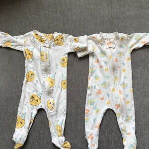monica + andy NB size pajamas  - Set of 2